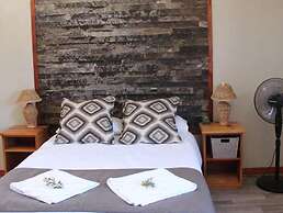 Teri Lemveli Lodge