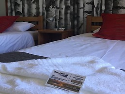 Teri Lemveli Lodge