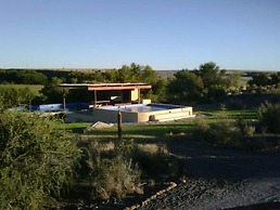 Teri Lemveli Lodge