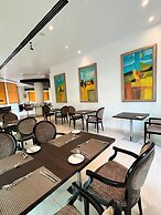 City Seasons Suites