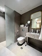City Seasons Suites