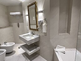 City Seasons Suites