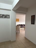 Los Arboles Apart