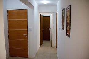 Los Arboles Apart
