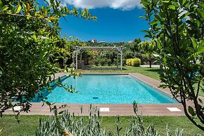 Villa Dimokratia