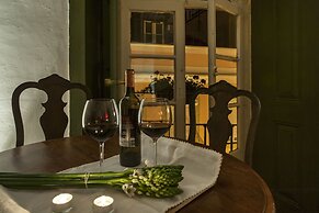 Alfama - Lisbon Cheese & Wine Apartments
