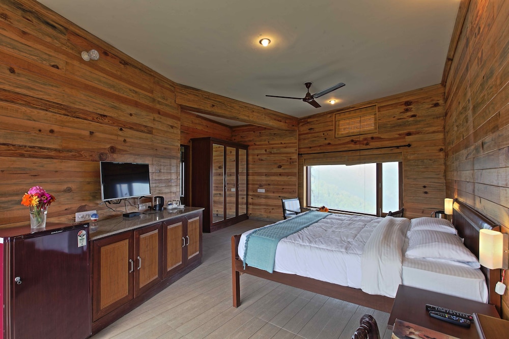 Cedar Lodge by Aahma