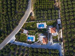 Olive Garden Villas