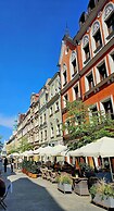 Palazzo Rosso Old Town