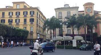 Al Centro Suites