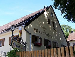 Hotel & Gaststätte zum Erdinger Weißbräu