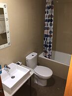 Hostal Drassanes