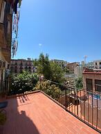 Hostal Drassanes