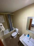 Hostal Drassanes