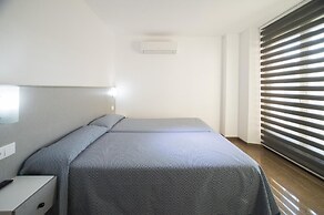 Hostal Drassanes