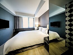 CHECK inn Taipei Main Station