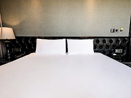 CHECK inn Taipei Main Station