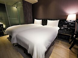 CHECK inn Taipei Main Station