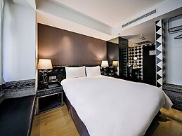 CHECK inn Taipei Main Station