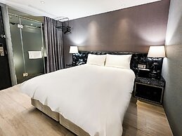 CHECK inn Taipei Main Station