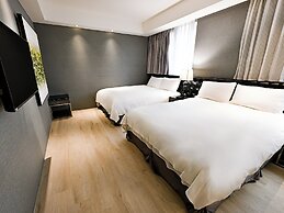 CHECK inn Taipei Main Station