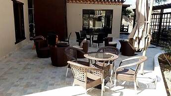 Gyelsa Boutique