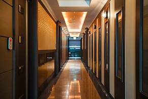 Charlot Castle Hotel
