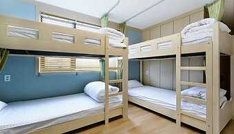 Paulownia Hostel & Guest House