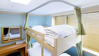 Paulownia Hostel & Guest House