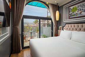 Bella Premier Hotel & Rooftop Skybar