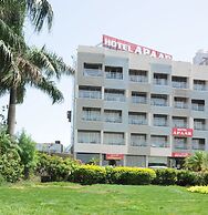 Hotel Apaar with Sea Face Garden Restaurant