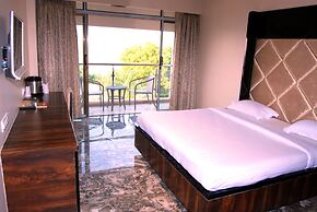 Hotel Apaar with Sea Face Garden Restaurant