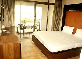Hotel Apaar with Sea Face Garden Restaurant