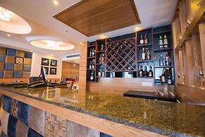 Glades Hotel