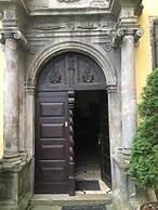 Palac Lasow