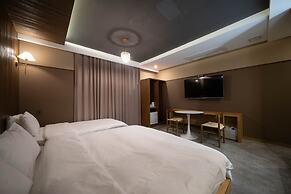 Brown-Dot Hotel Daegu Hyukshin Doshi