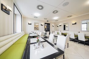 Astory Hotel
