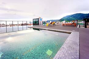 Phoenix Grand Hotel