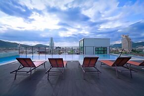 Phoenix Grand Hotel