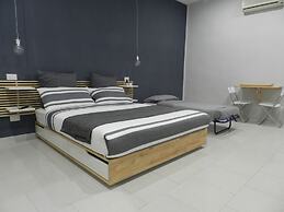 Mola Rooms
