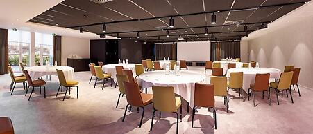Park Inn by Radisson Brussels Airport