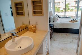 Magia Beachside Condo