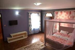 Karen Bomas Inn