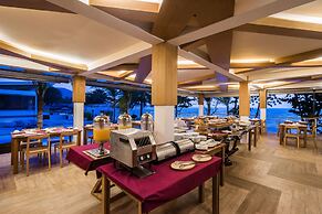 White Sand Samui Resort