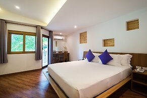 White Sand Samui Resort