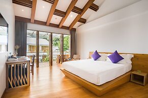 White Sand Samui Resort