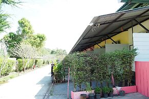 Lux Inn