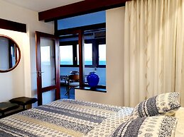 Waterfront Playamar Apartments