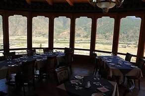 Dewachen Resort