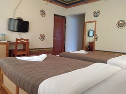 Nirvana Lodge